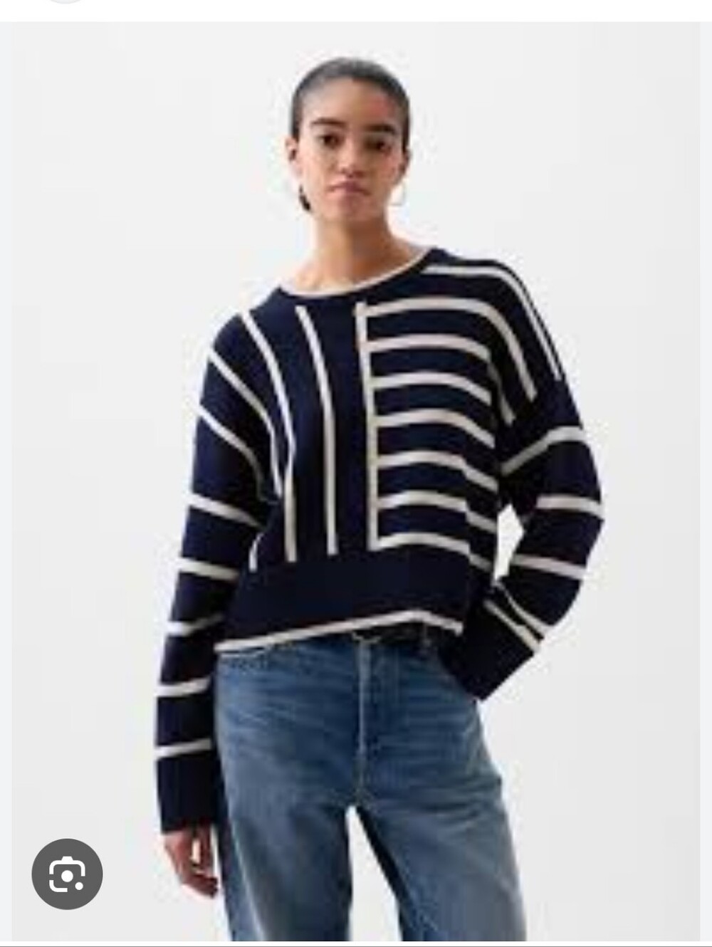 GAP Navy and Cream Striped Crewneck Sweater Size L